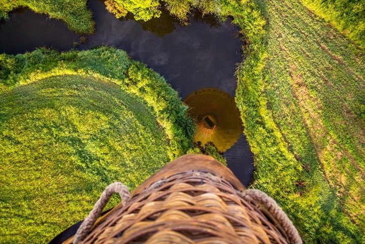 Hot Air Balloon Flight Brisbane with Vineyard Breakfast