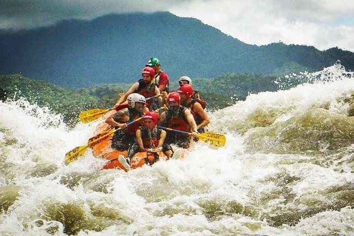 Rafting in the upper Pastaza (Level III + IV The best in Puyo) Best