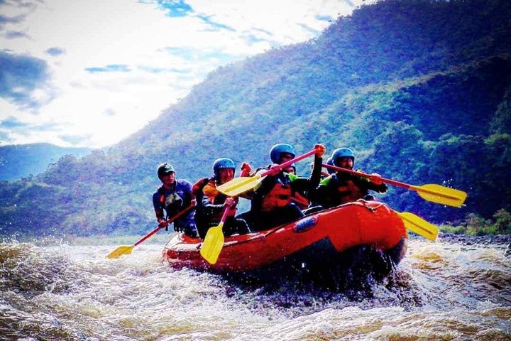 Rafting in the upper Pastaza (Level III + IV The best in Puyo) Best