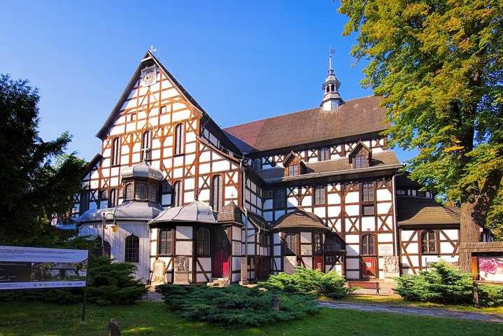 Wroclaw to Rock City in Adsprach and Church of Peace in Świdnica Private Tour