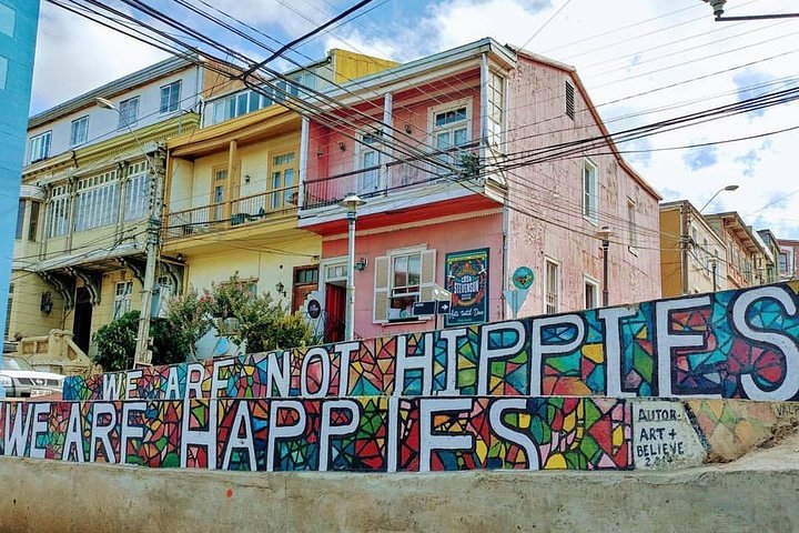 Famous Valparaíso! Premium Walking Tour with a Native Guide