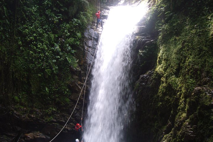Canyoning - Cashaurco Special offer for Holidays. For a day -Puyo