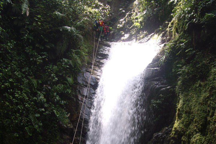 Canyoning - Cashaurco Special offer for Holidays. For a day -Puyo