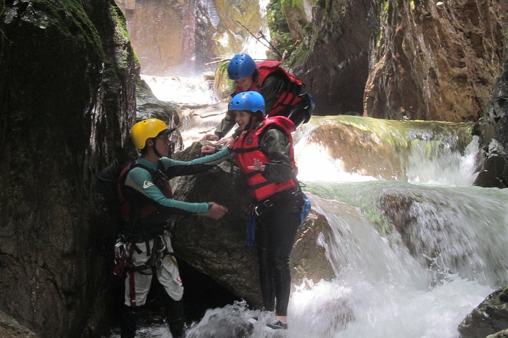 Canyoning - Cashaurco Special offer for Holidays. For a day -Puyo