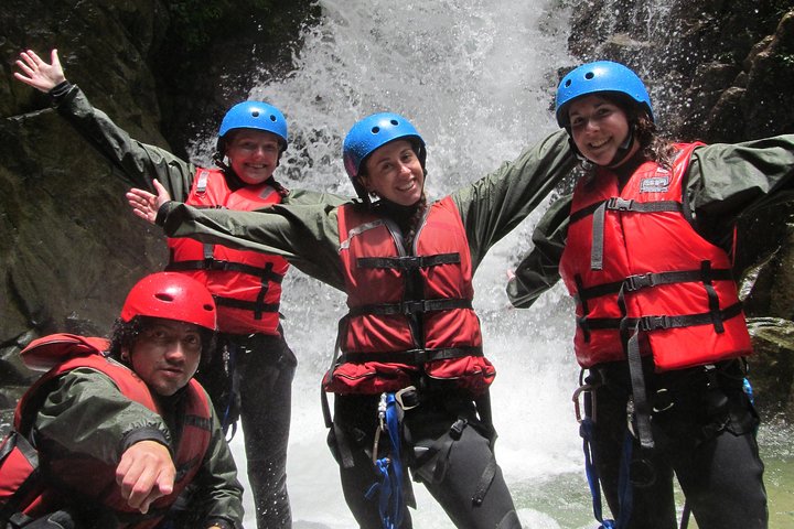 Canyoning - Cashaurco Special offer for Holidays. For a day -Puyo