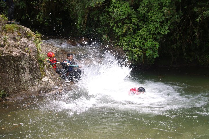 Canyoning - Cashaurco Special offer for Holidays. For a day -Puyo