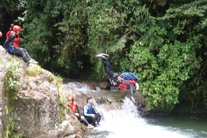 Canyoning - Cashaurco Special offer for Holidays. For a day -Puyo