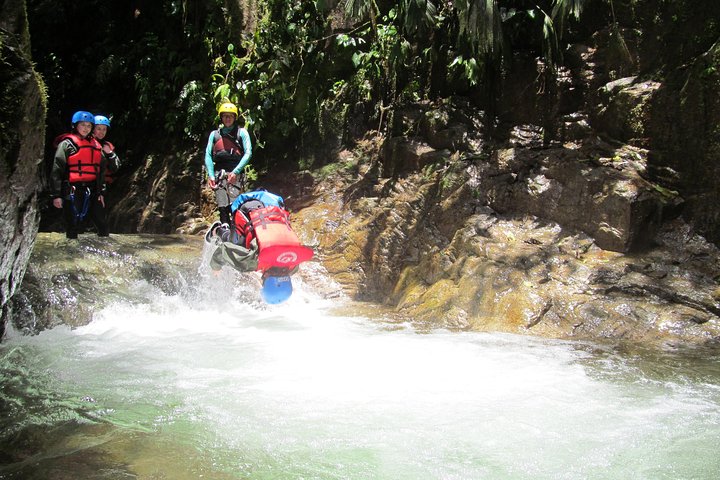 Canyoning - Cashaurco Special offer for Holidays. For a day -Puyo