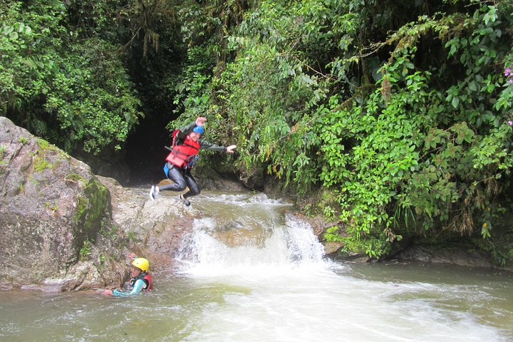 Canyoning - Cashaurco Special offer for Holidays. For a day -Puyo