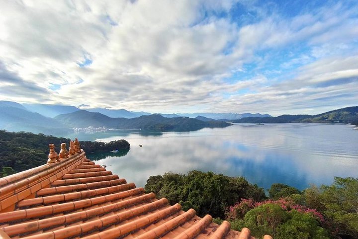 1 day tour Sun Moon Lake from Taichung