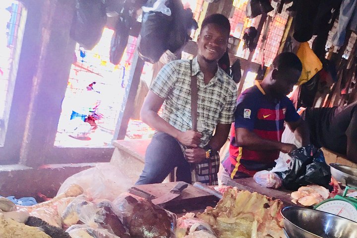 Kumasi kejetia central market tour & Traditional Local cooking food classs