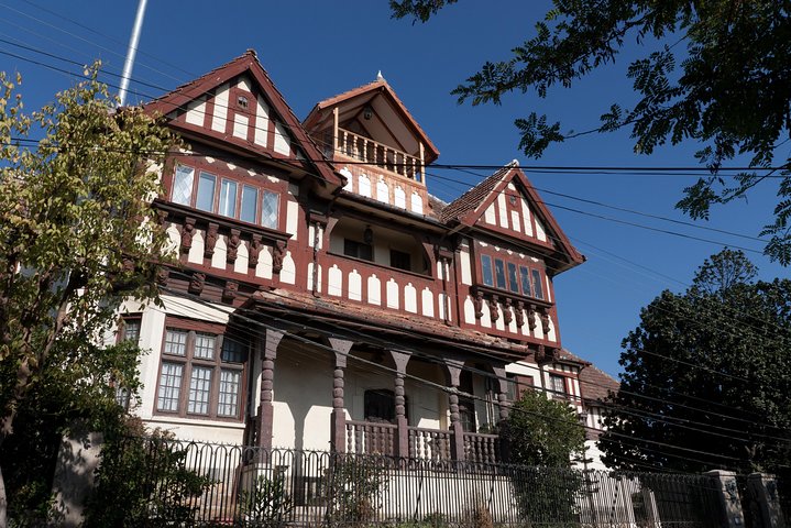 Famous Viña del Mar! Premium Walking Tour with a Native Guide