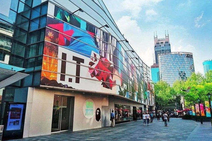 Private Customized Shanghai Highlights in One Day from Dalian by Air