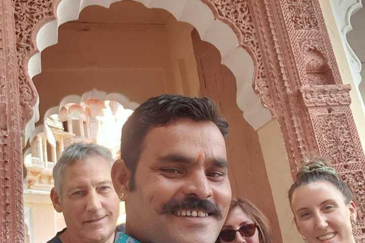 Mehrangarh Fort and Blue City Historic Tour with Local Guide