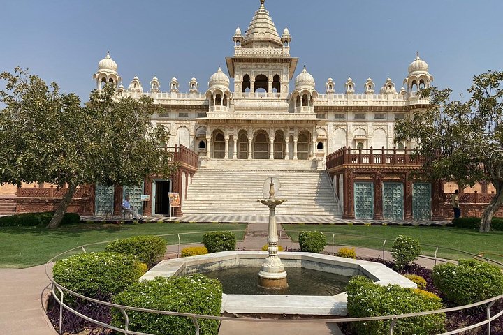 Mehrangarh Fort and Blue City Historic Tour with Local Guide
