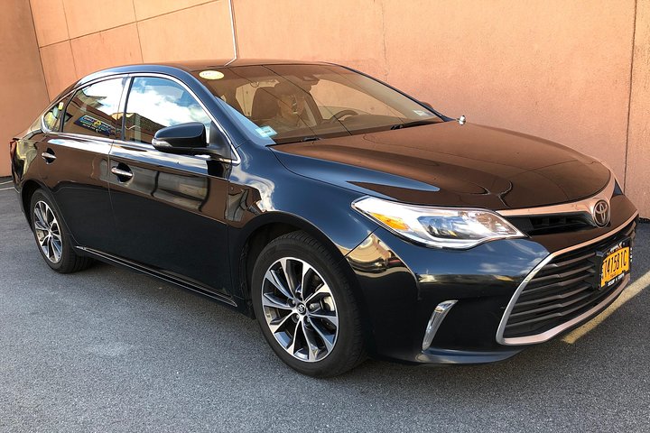 Private New York City Airport-to-Airport Transfer (JFK/LGA/EWR)