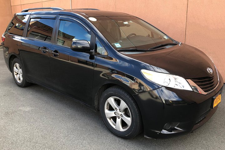 Private New York City Airport-to-Airport Transfer (JFK/LGA/EWR)