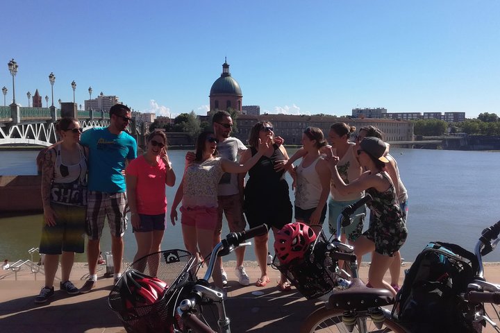 The essential of Toulouse by bike