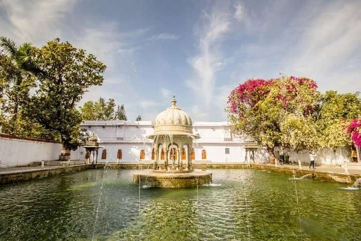 Private Udaipur Sightseeing Tour with Guide