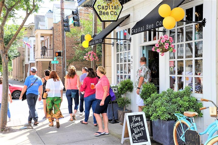 Savannah First Squares Culinary & Cultural Walking Food Tour