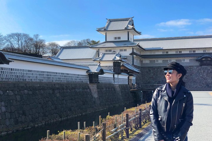 Kanazawa Private Tour with a Local – Highlights & Hidden Gems