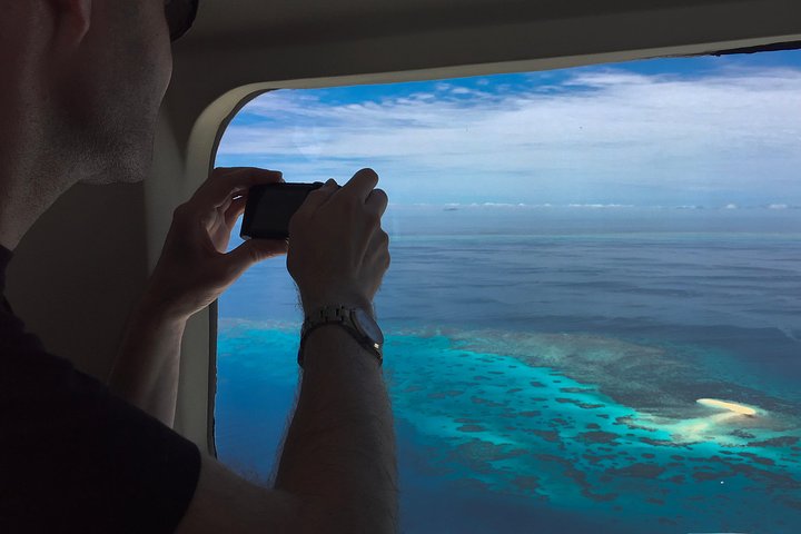 1-Hour Whitsunday Islands and Heart Reef Scenic Flight
