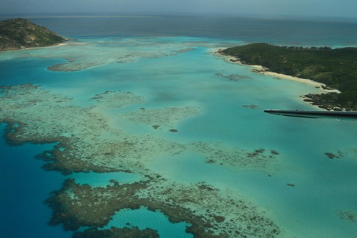 1-Hour Whitsunday Islands and Heart Reef Scenic Flight