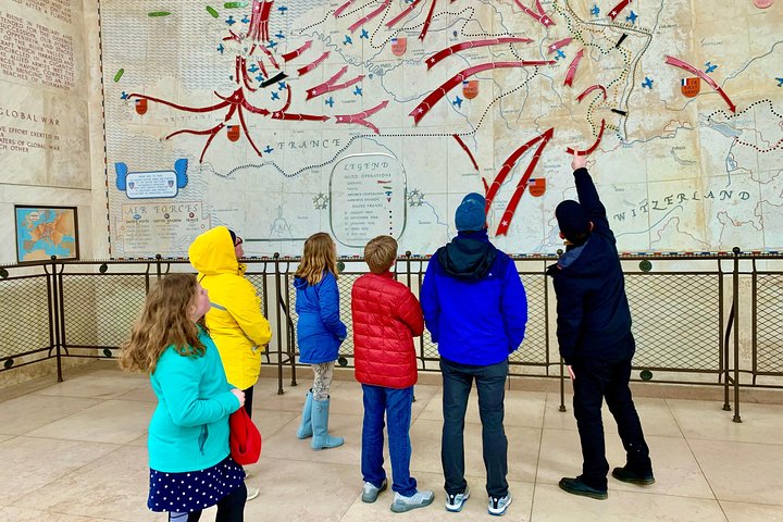 Normandy Battlefields D-Day Private Trip with VIP Services from Paris