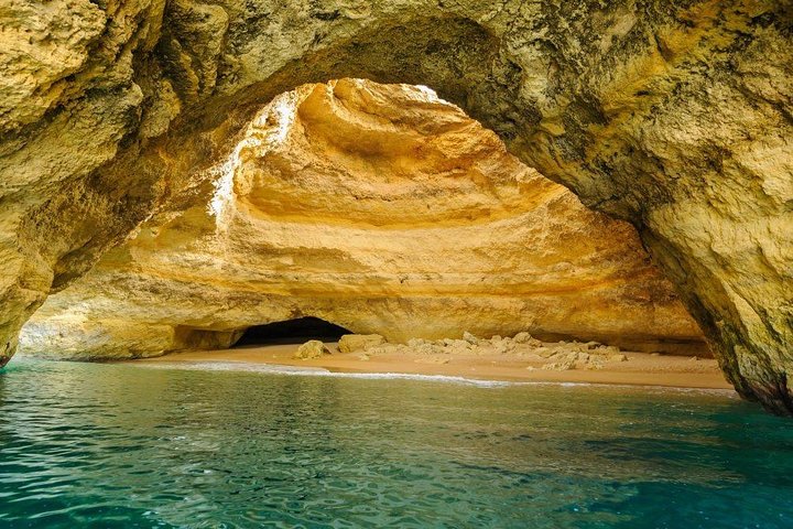 Portimão: Benagil Caves Speedboat Tour