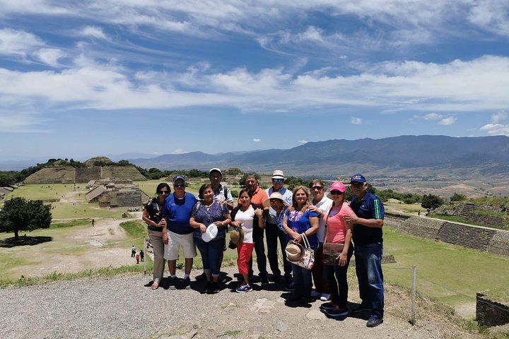 Monte Alban Guided Half Day Tour