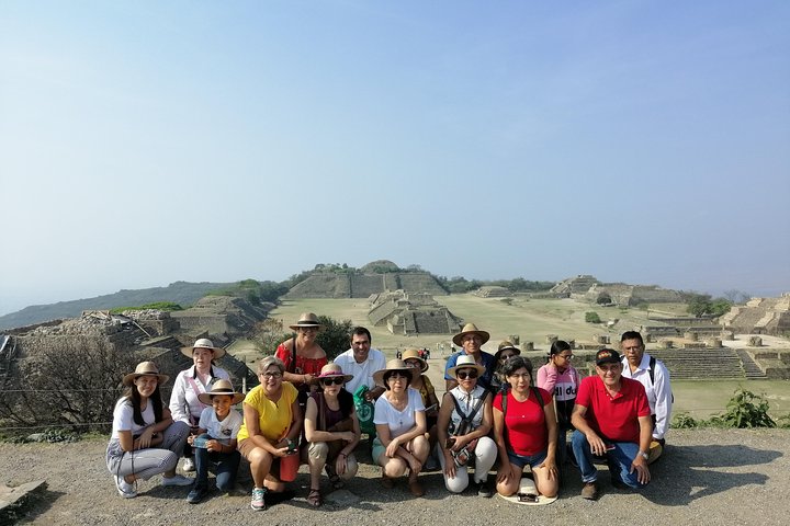 Monte Alban Guided Half Day Tour