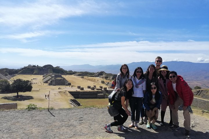 Monte Alban Guided Half Day Tour