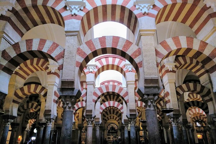 Guided tour of the Mosque-Cathedral of Cordoba in Spanish