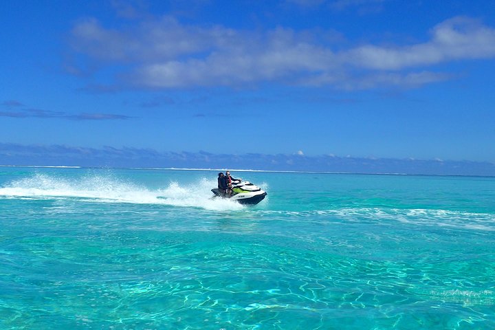 Jet-ski excursion 3 hrs Jet ski excursion to Moorea (single or two-seater)