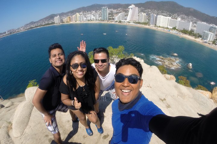 Kayaks Tour to El Morro Islet