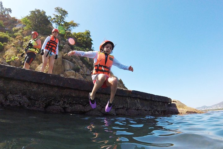 Kayaks Tour to El Morro Islet