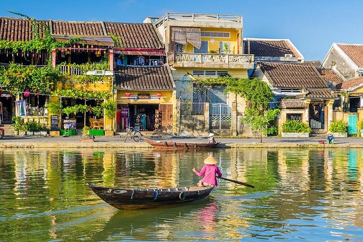 Private Transfer from Cai Be to Tan Son Nhat (SGN) Airport