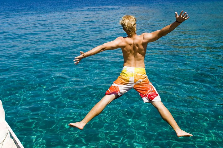 Amalfi Coast & Positano: Boat Tour with Snorkeling & Drinks