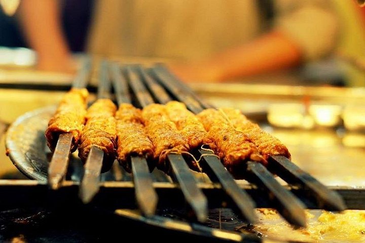 Visit Mohatta Palace Zainab market & Burns road
