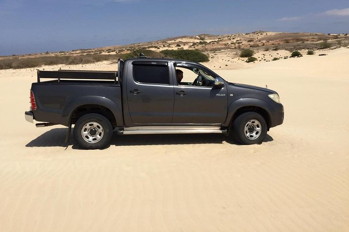 Boa Vista Island: Half-day Tour + Santa Monica Beach by 4x4