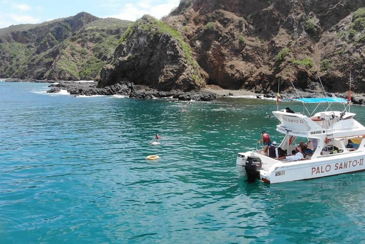 Magnificent Machalilla: Snorkel, Kayak & Wildlife Experience