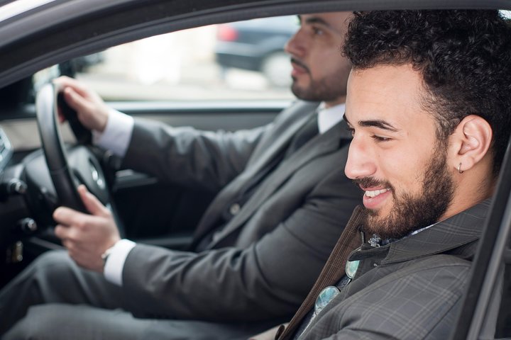 Private Guernsey Arrival Transfer - Airport to Hotel / Accommodation