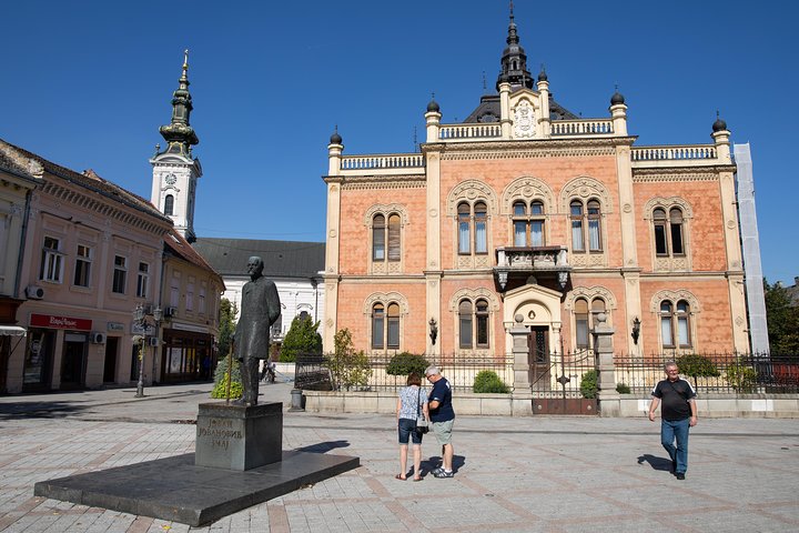 Northern Serbia: Sremski Karlovci and Novi Sad Full-Day Tour from Belgrade