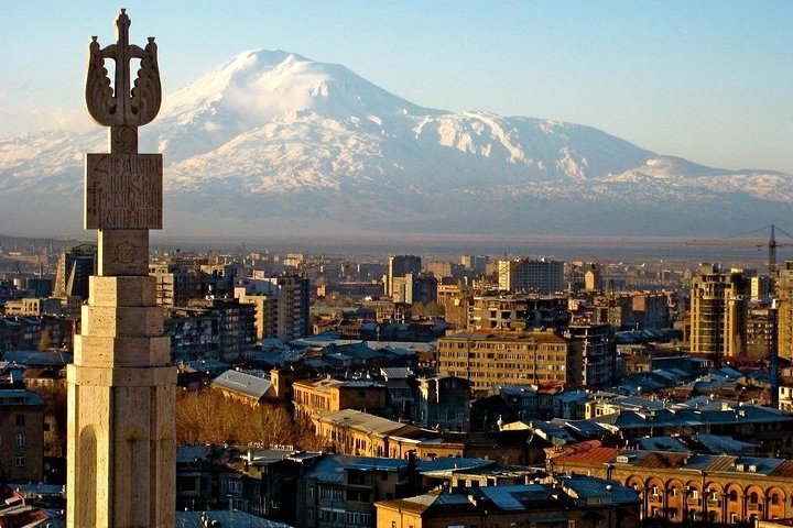 Cultural Walking Tour in Yerevan with Armenian food Tastings