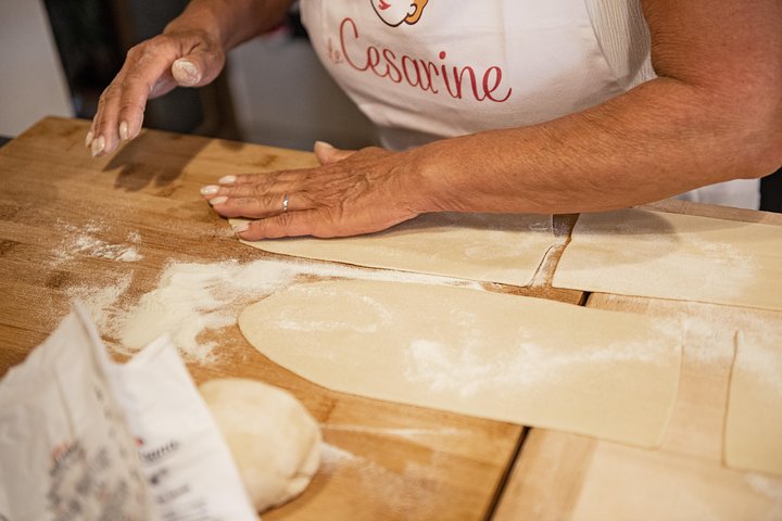 Private pasta-making class at a Cesarina's home with tasting in Asti