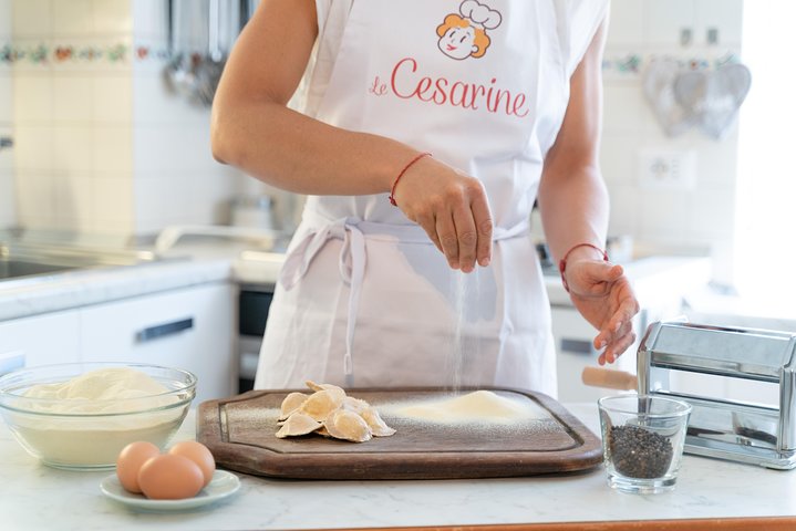 Private pasta-making class at a local's home with tasting in Mantua