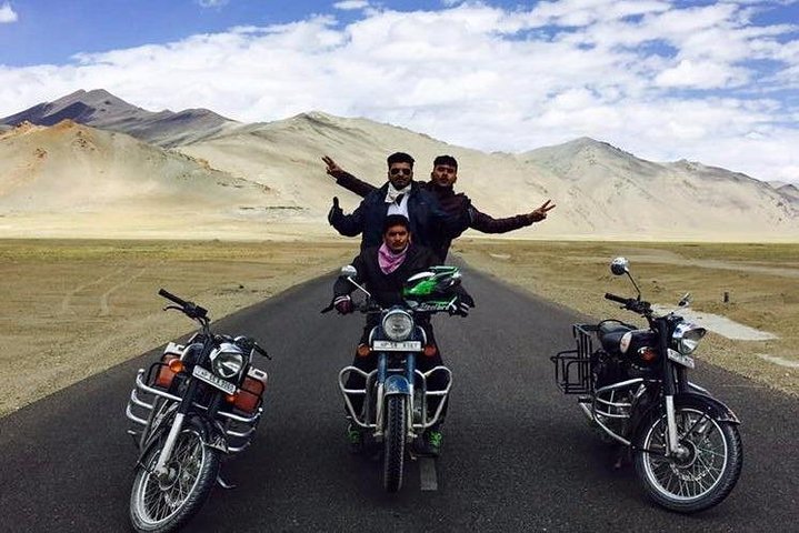LEH LADAKH TOUR (5 Nights /6 Days)