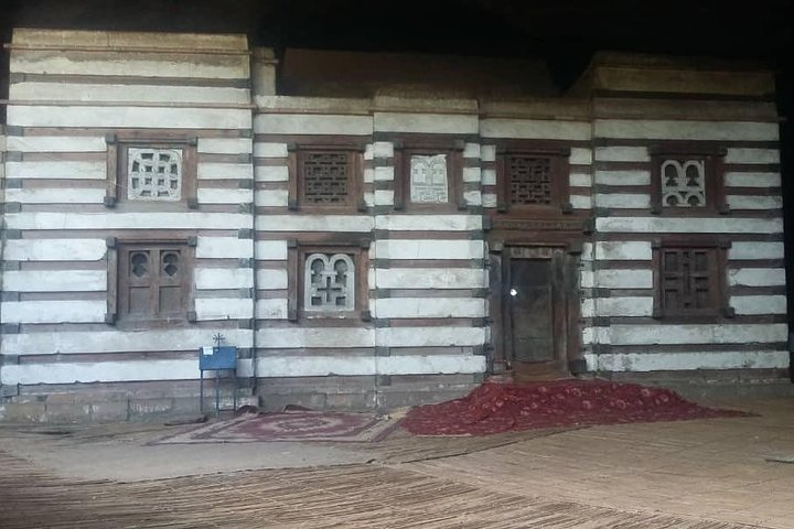 Tour 11 monolithic rock churches & museum in Lalibela & cave church with mummies