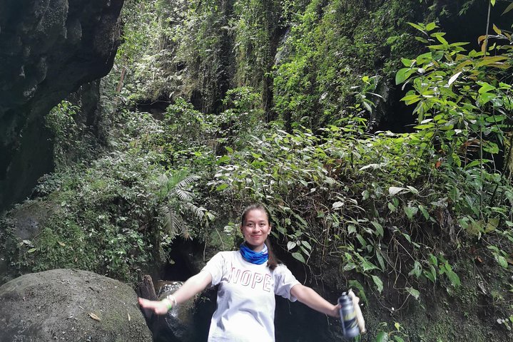 Hidden waterfall route