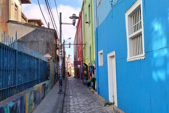 A full Private Tour of Valparaiso from Santiago (Standard)